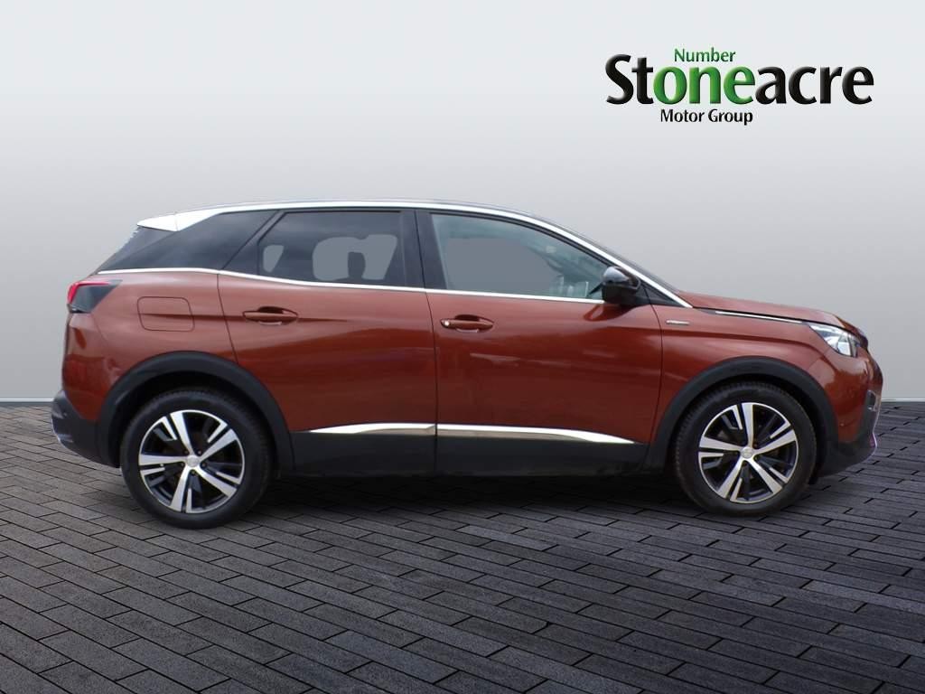 Peugeot 3008 Image 2