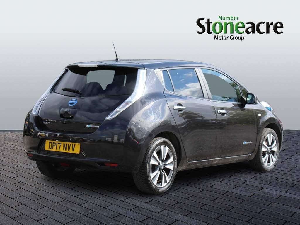 Nissan LEAF Image 3