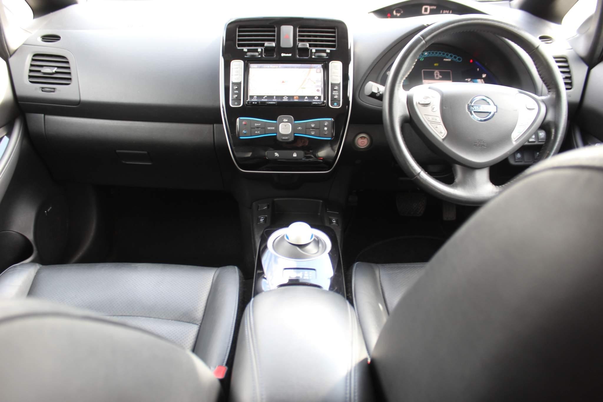 Nissan LEAF Image 12