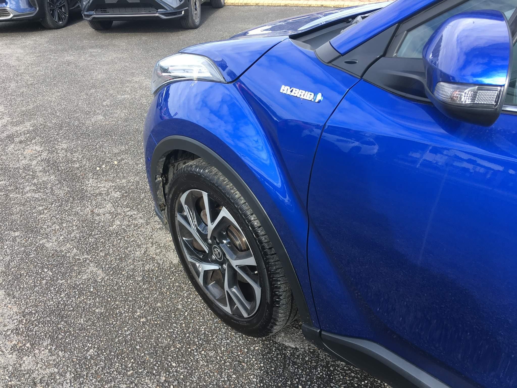 Toyota C-HR Image 23