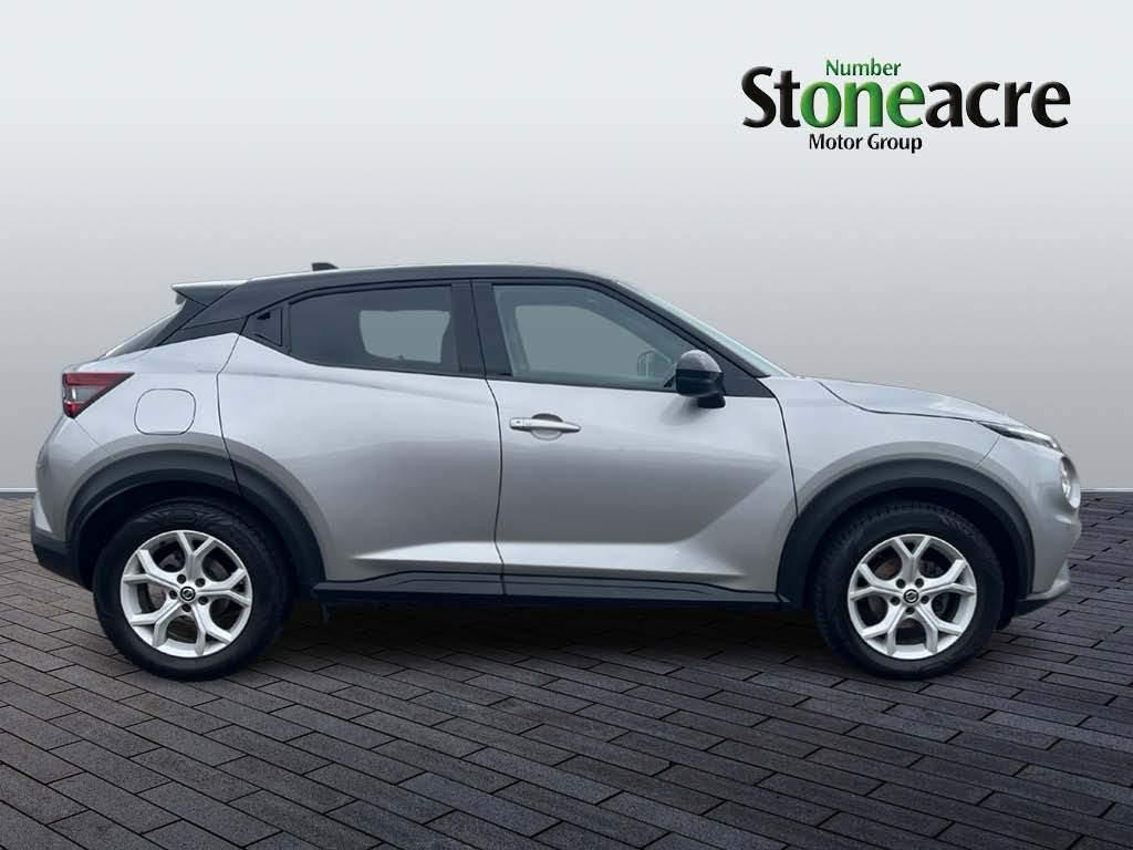 Nissan Juke Image 2