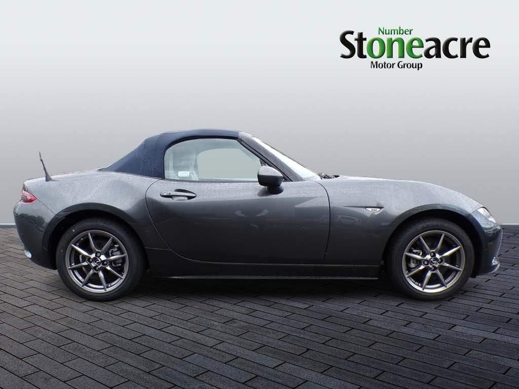 Mazda MX-5 Image 2