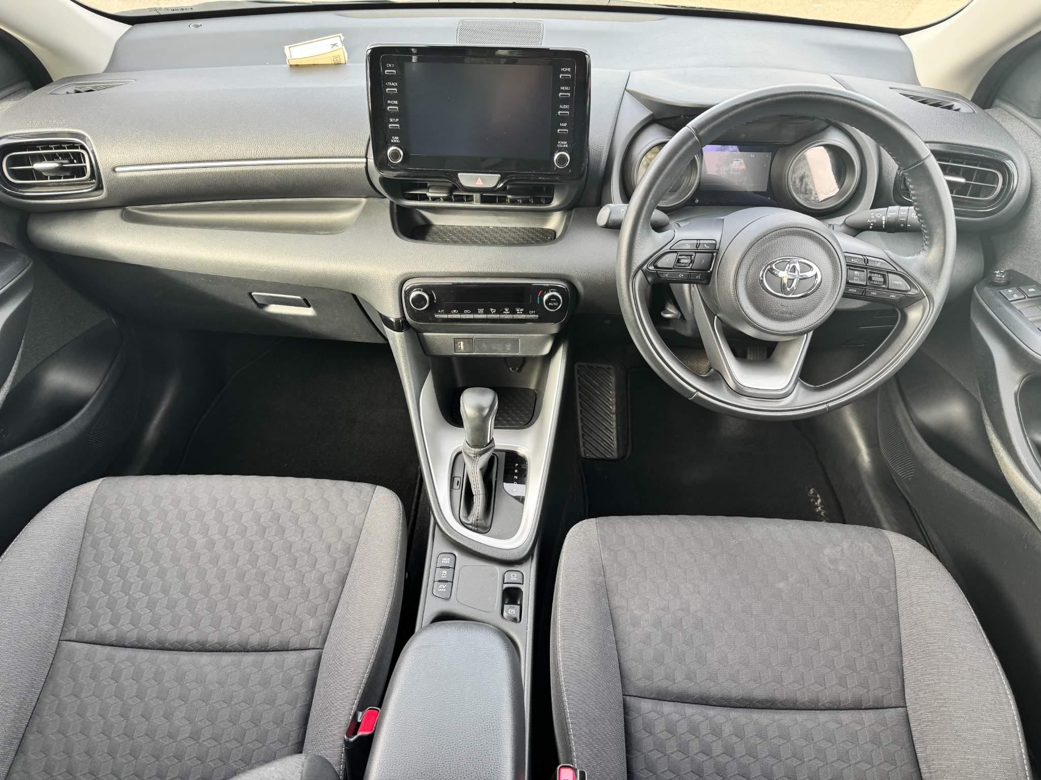 Toyota Yaris Image 15