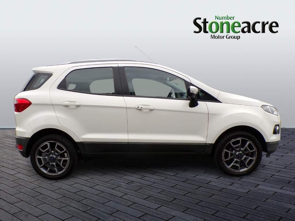 Ford EcoSport Image 2