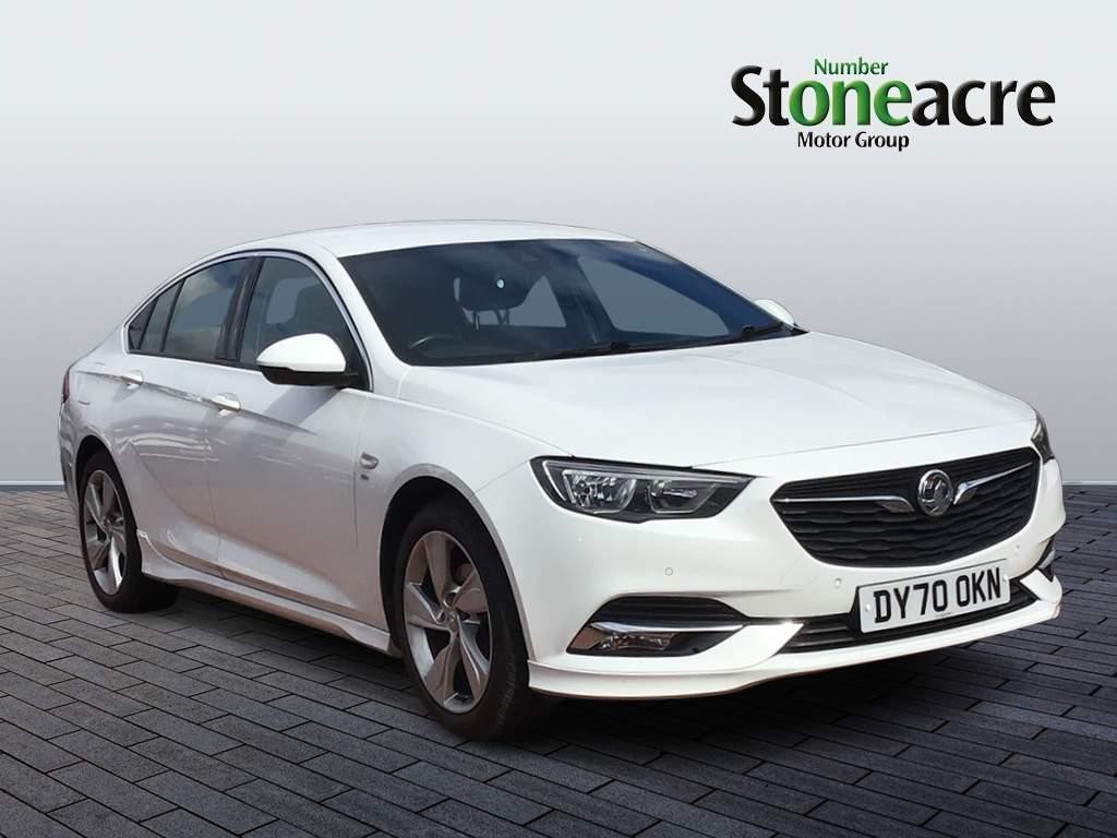 Vauxhall Insignia Image 1