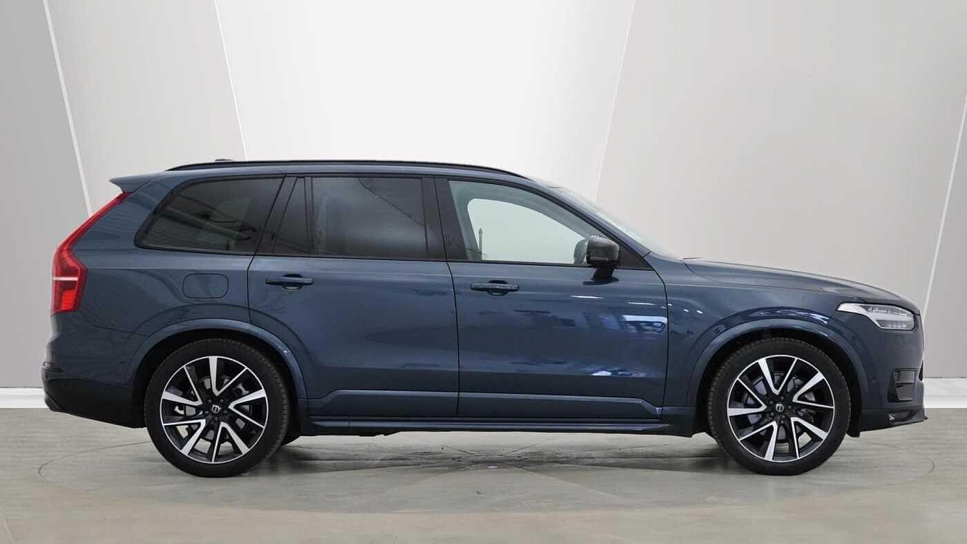 Volvo XC90 Image 2