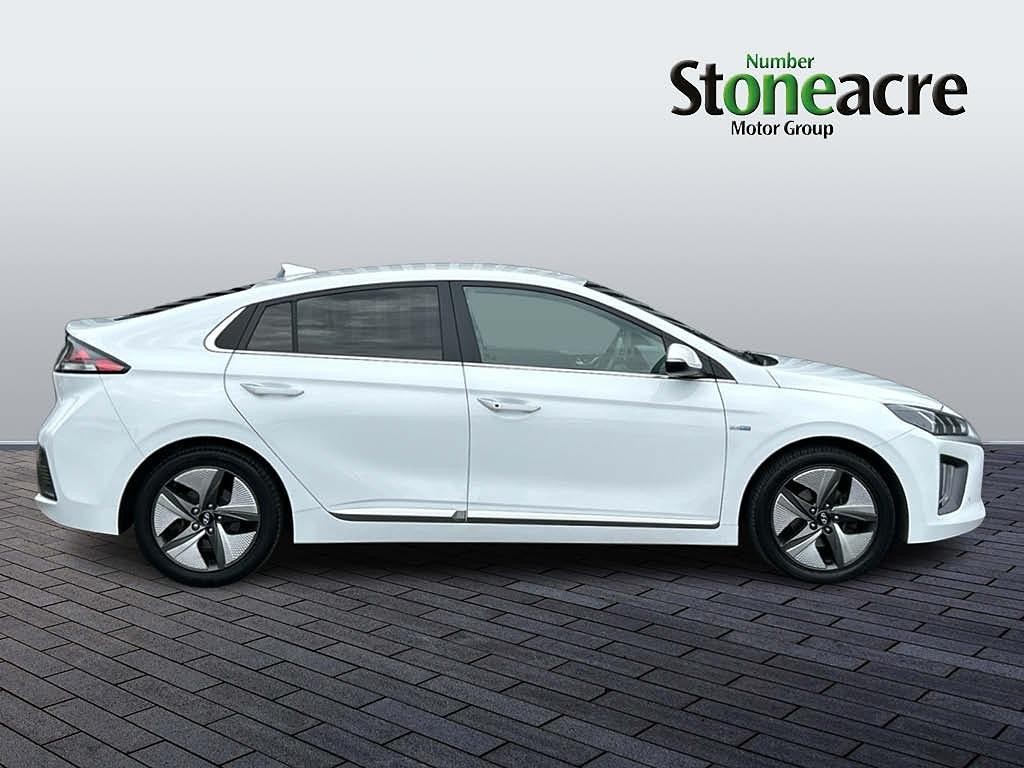 Hyundai IONIQ Image 2