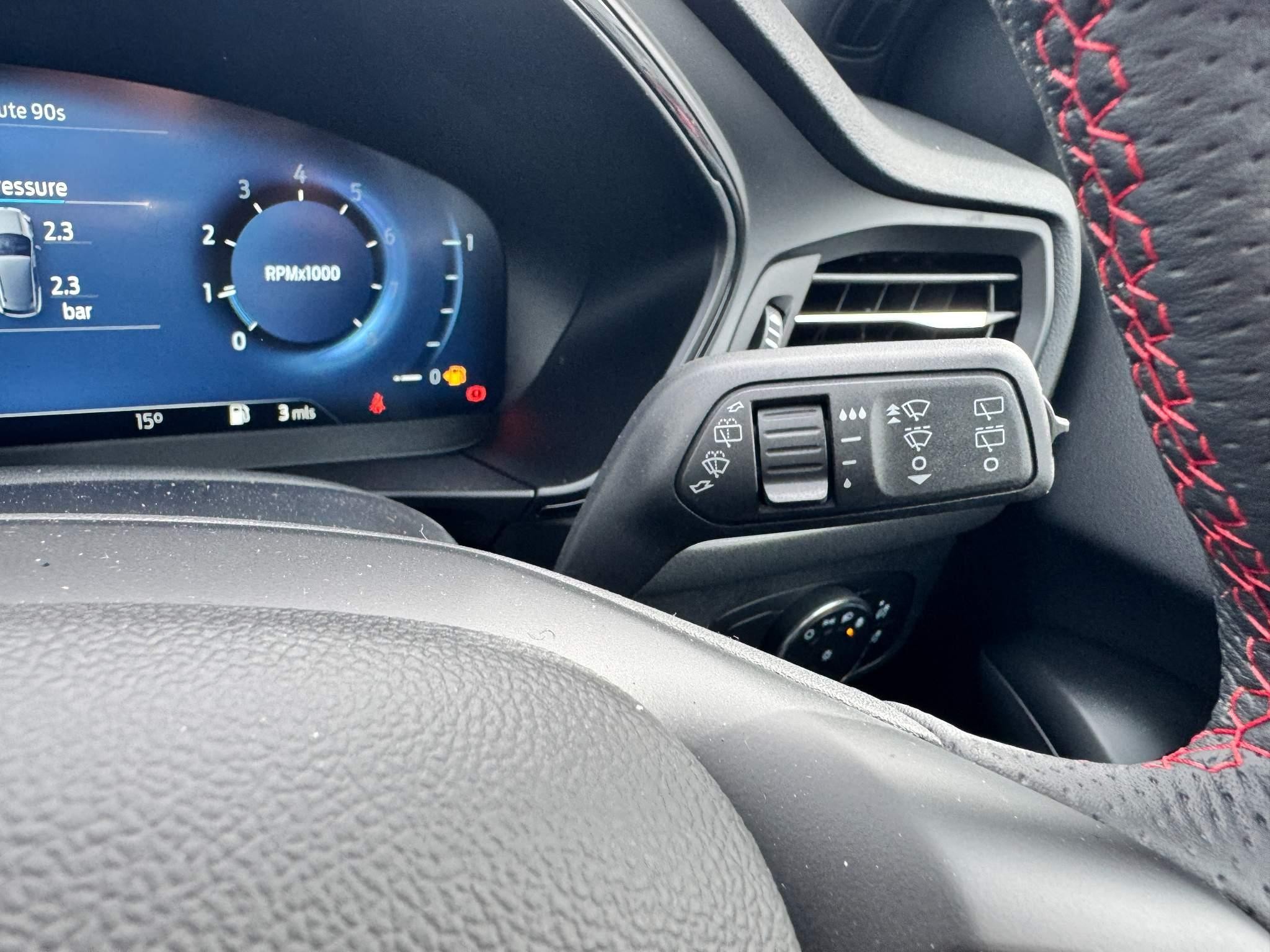 Ford Focus Image 24