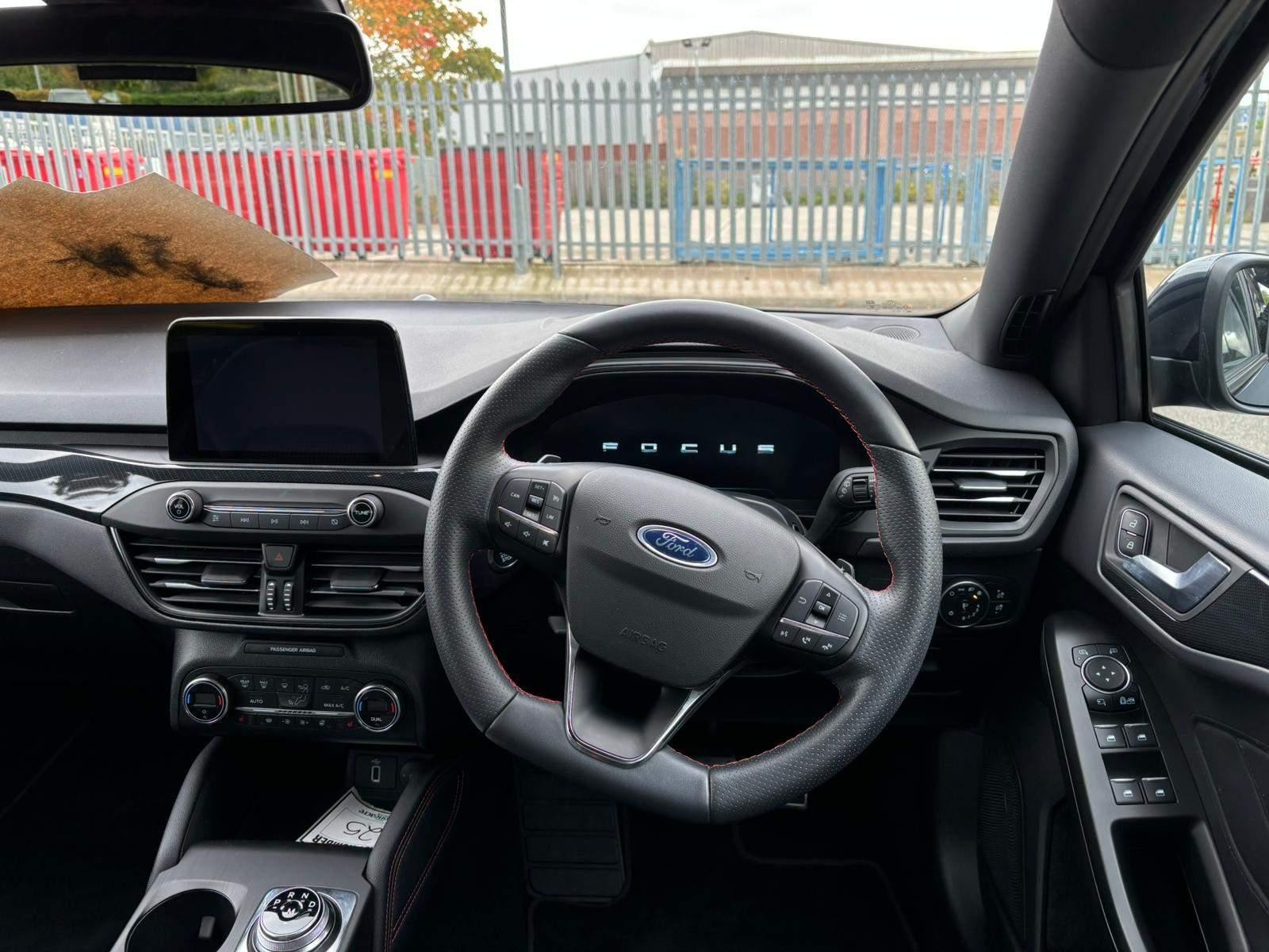 Ford Focus Image 18