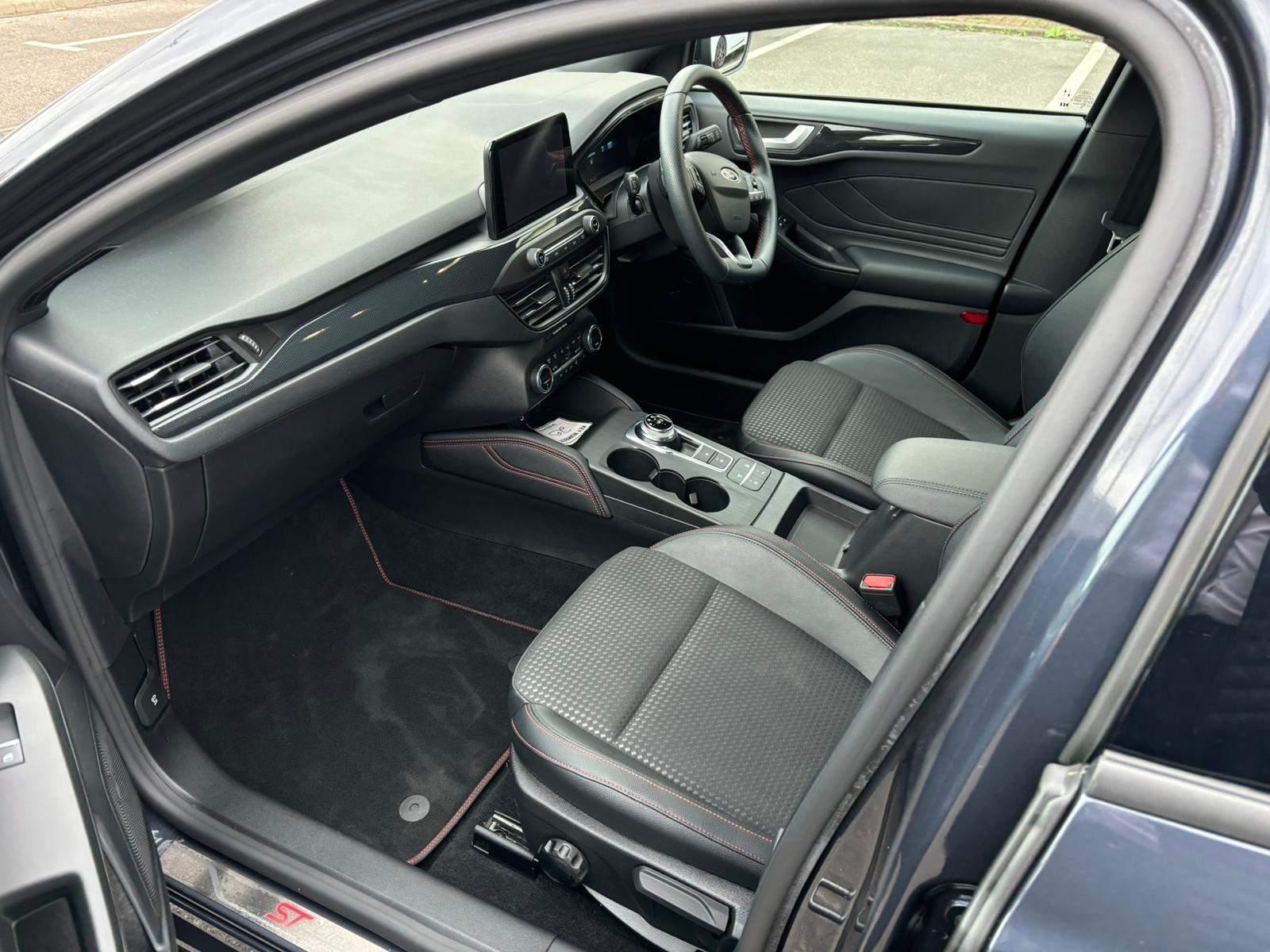 Ford Focus Image 23