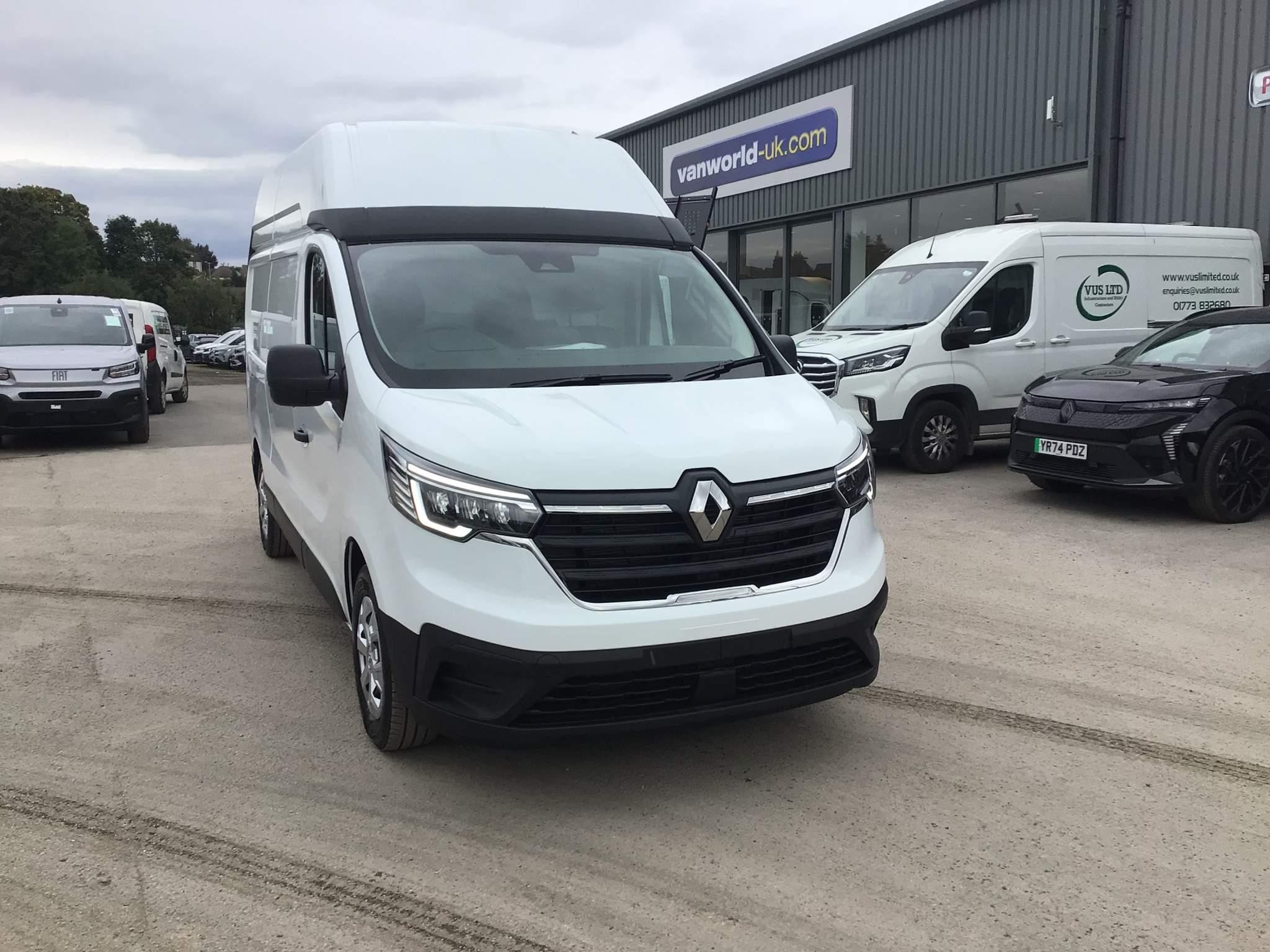 Renault Trafic Image 1