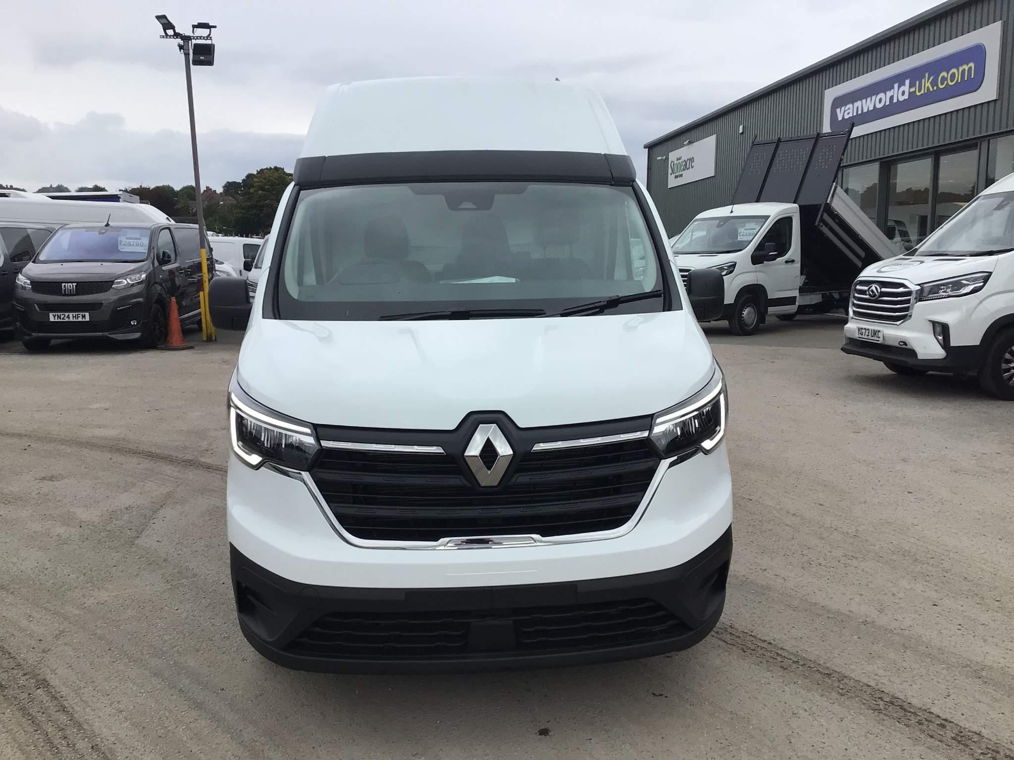 Renault Trafic Image 8