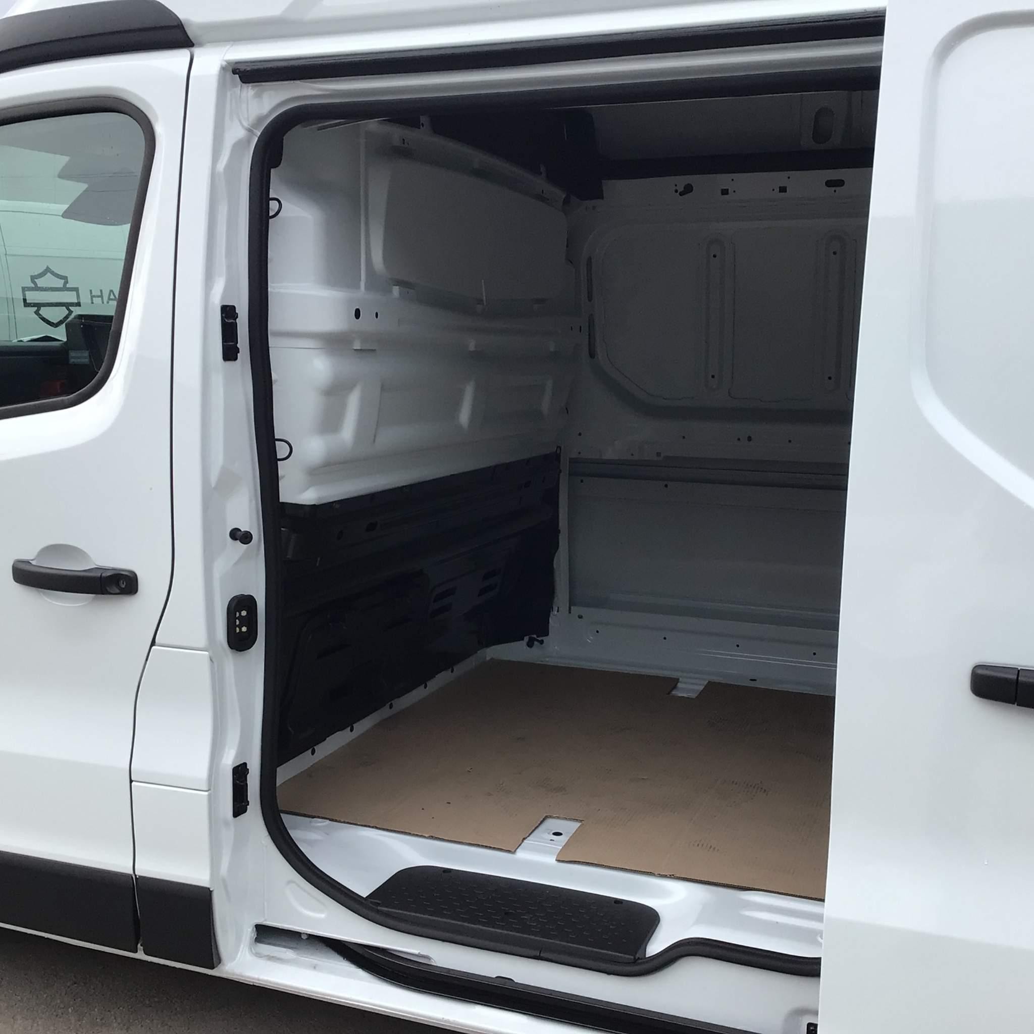 Renault Trafic Image 15