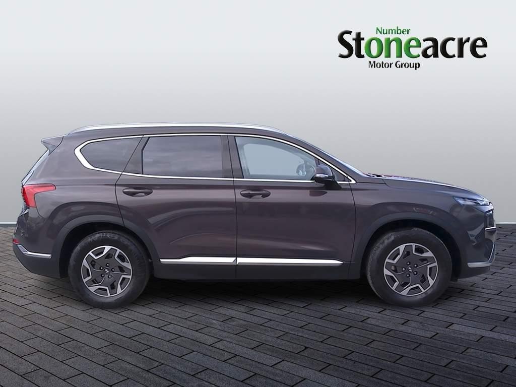 Hyundai SANTA FE Image 2