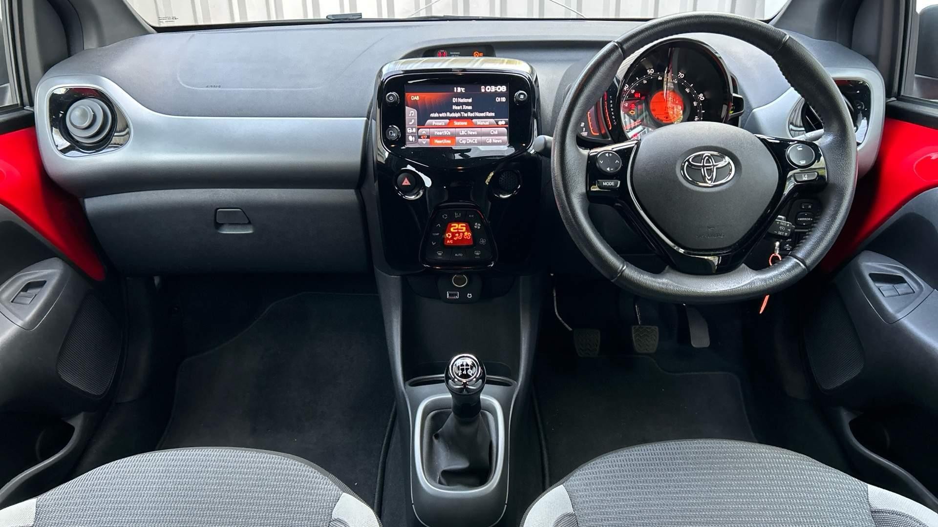 Toyota Aygo Image 11