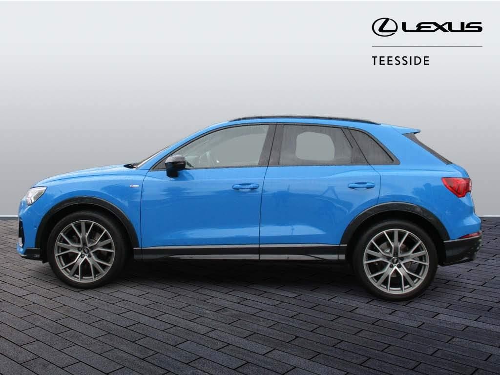 Audi Q3 Image 8