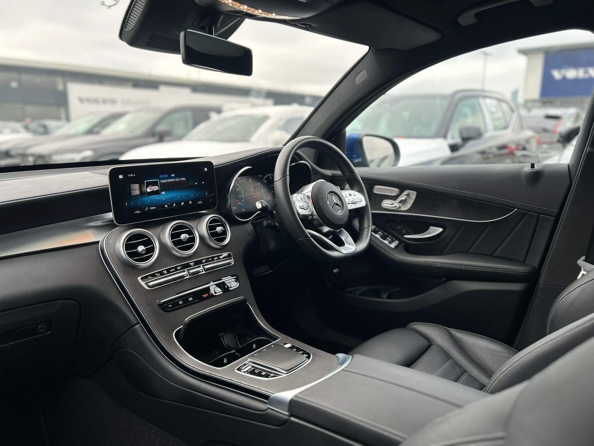 Mercedes-Benz GLC Image 17