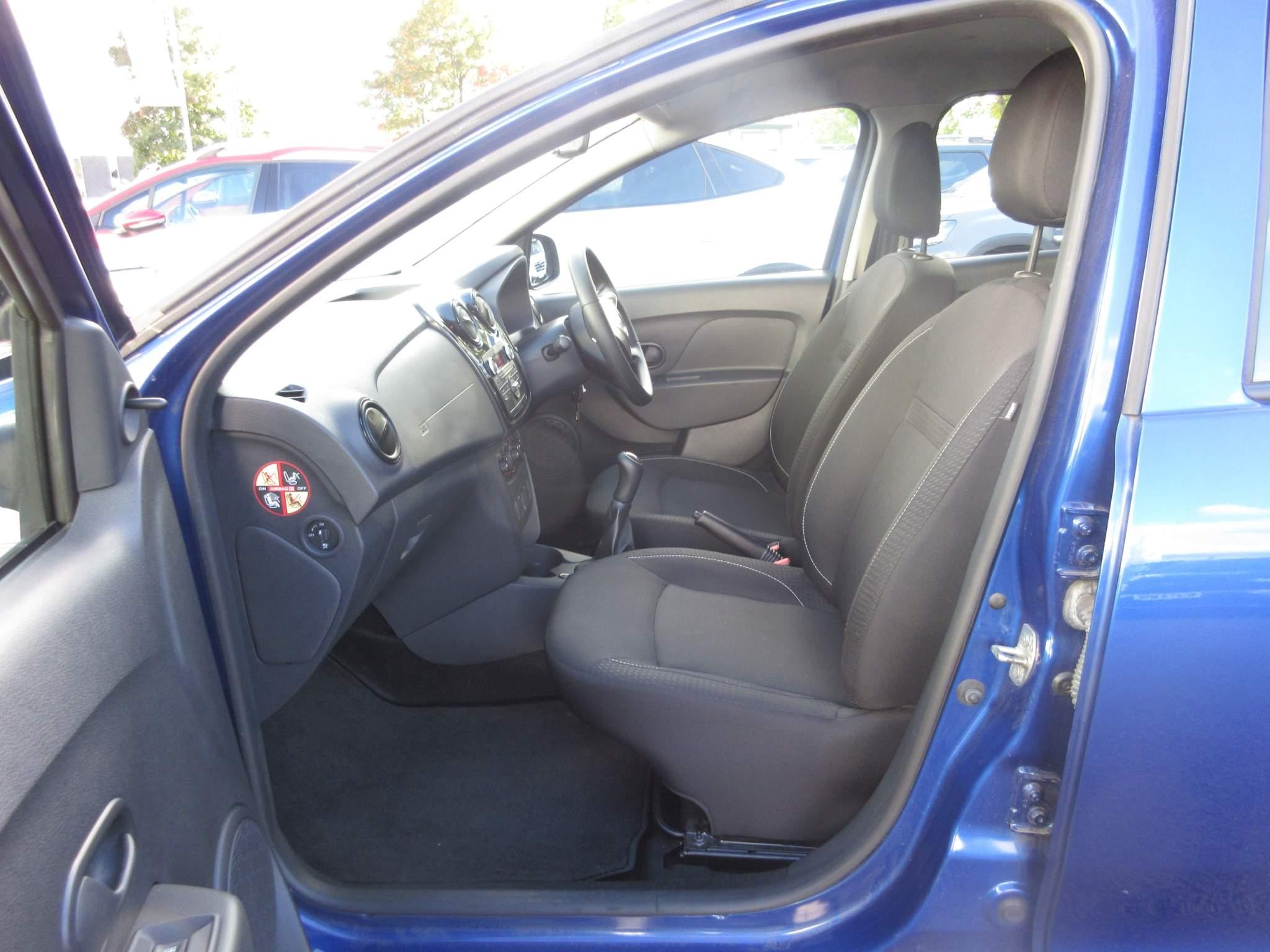 Dacia Sandero Image 12