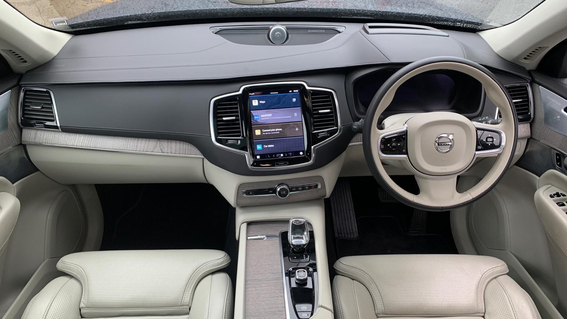 Volvo XC90 Image 20