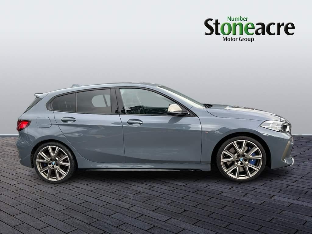 BMW 1 Series Image 2