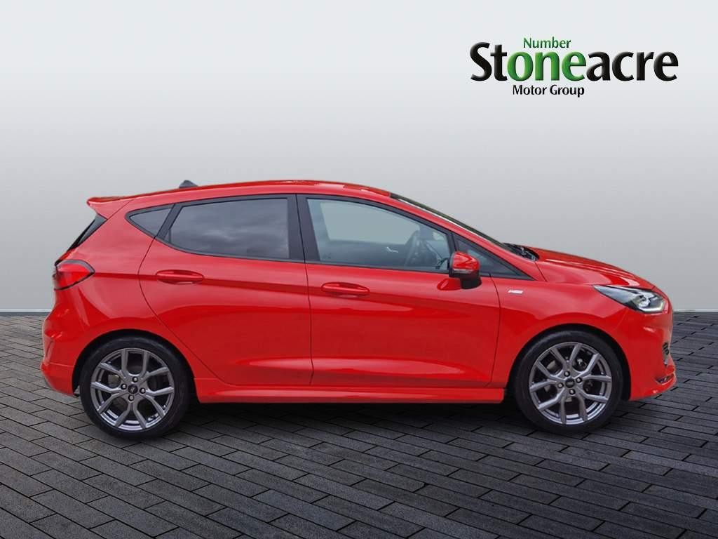 Ford Fiesta Image 2