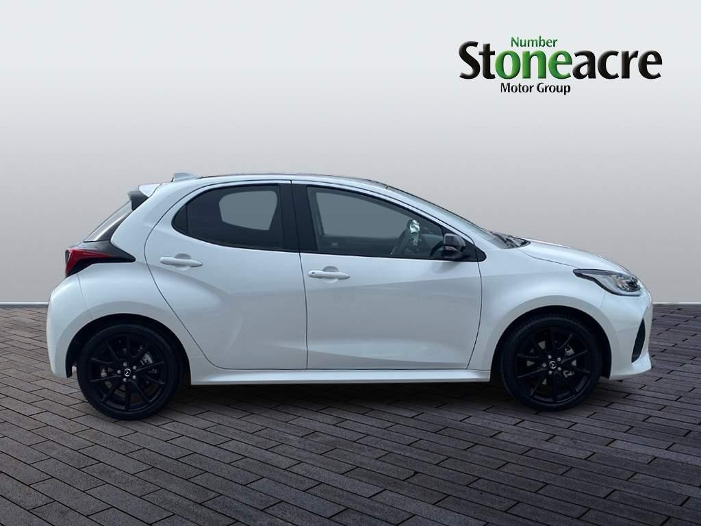 Mazda Mazda2 HYBRID Image 2