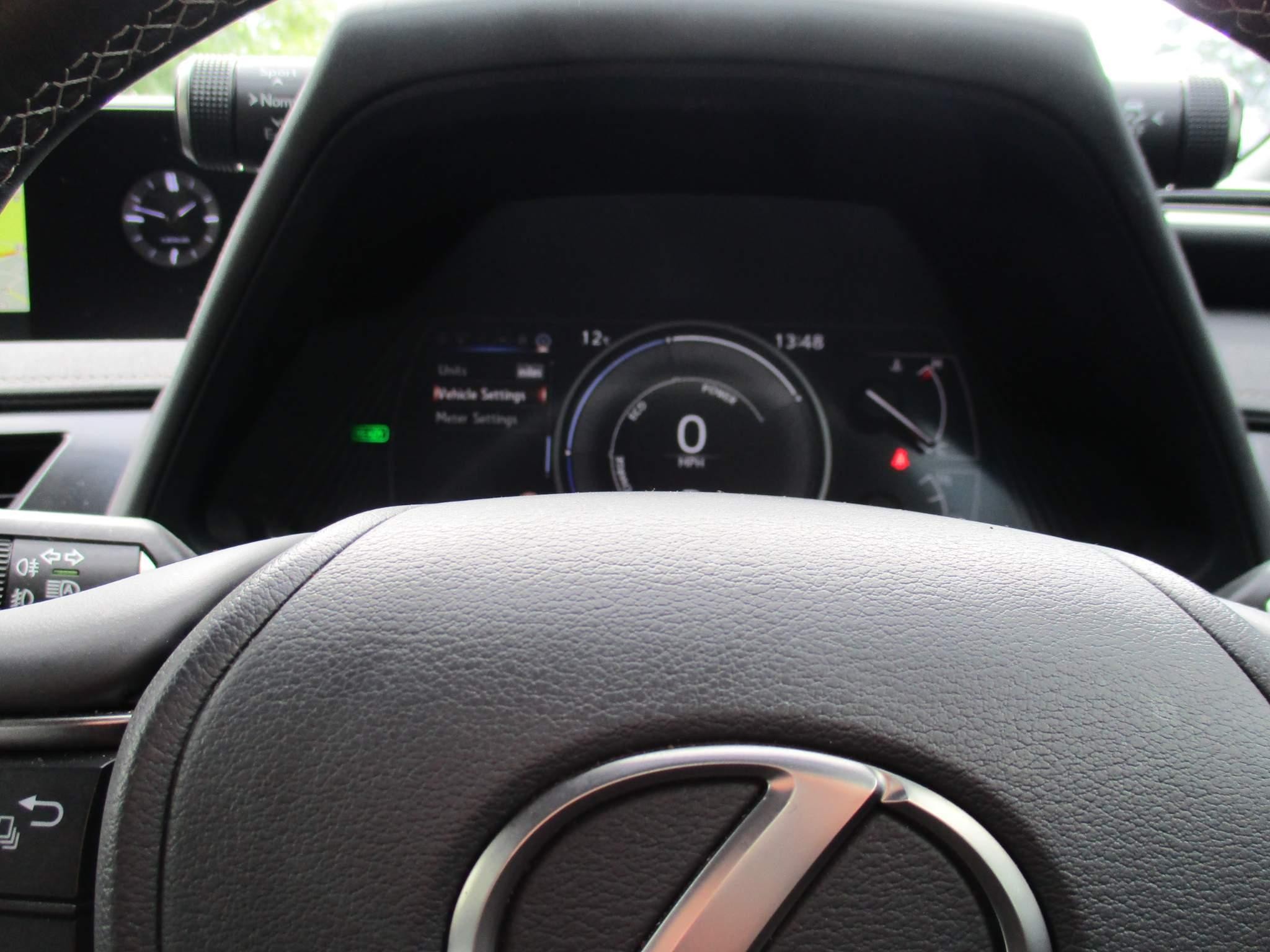 Lexus UX Self-Charging Hybrid Image 16