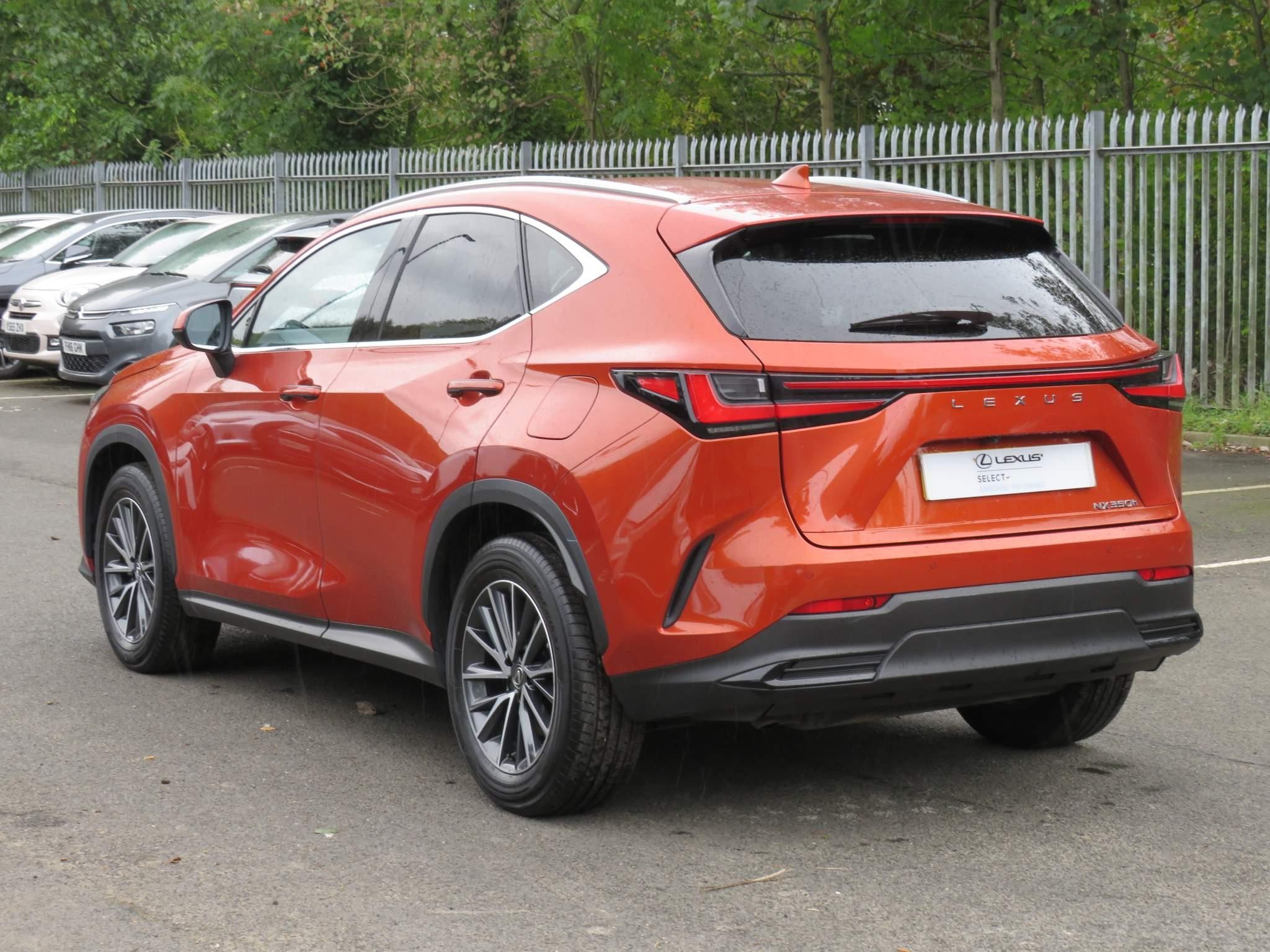 Lexus NX Plug-in Hybrid Image 7