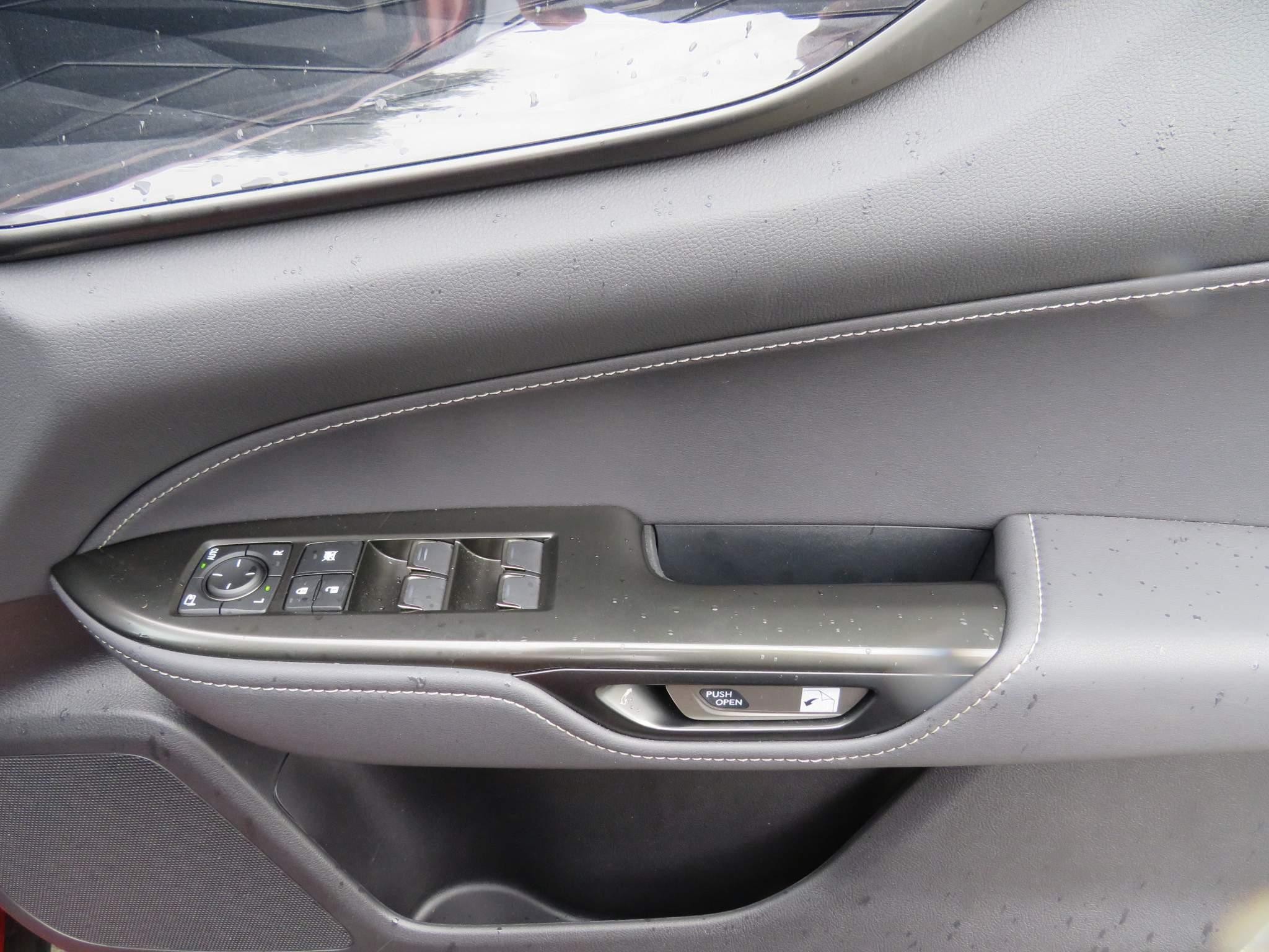 Lexus NX Self-Charging Hybrid Image 24