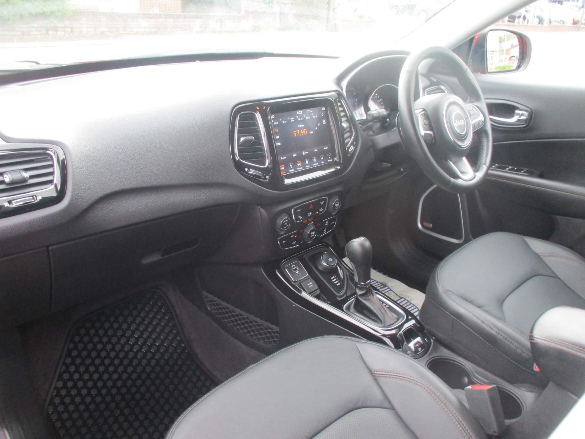 Jeep Compass Image 16