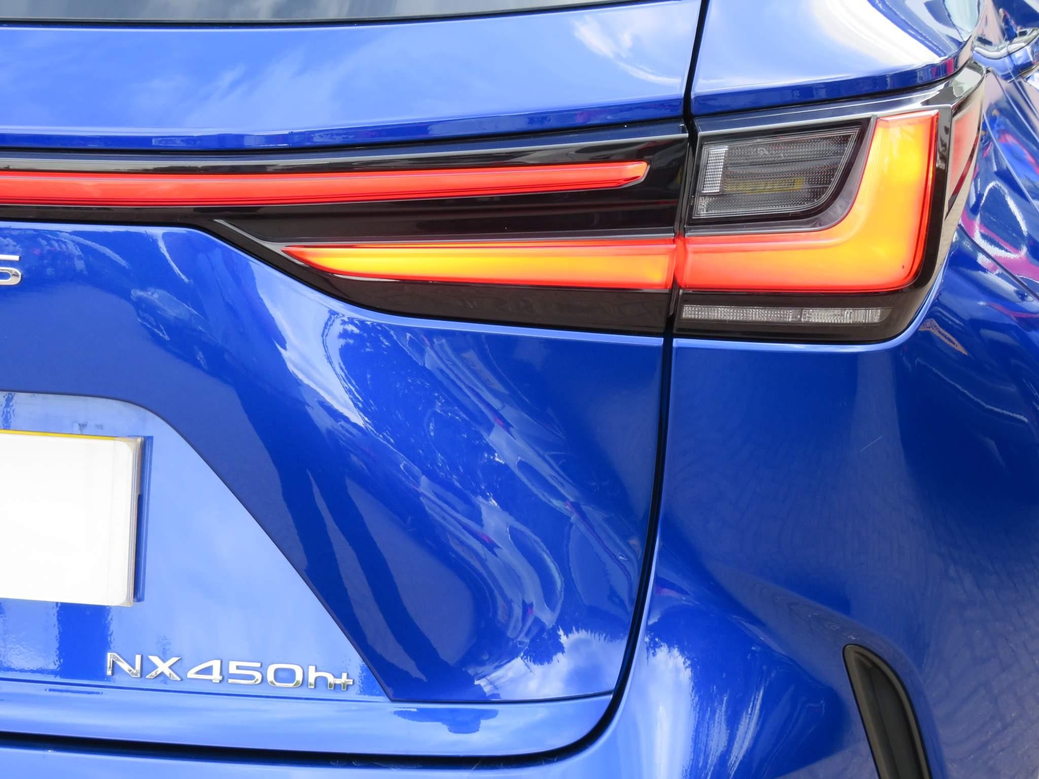 Lexus NX Image 51