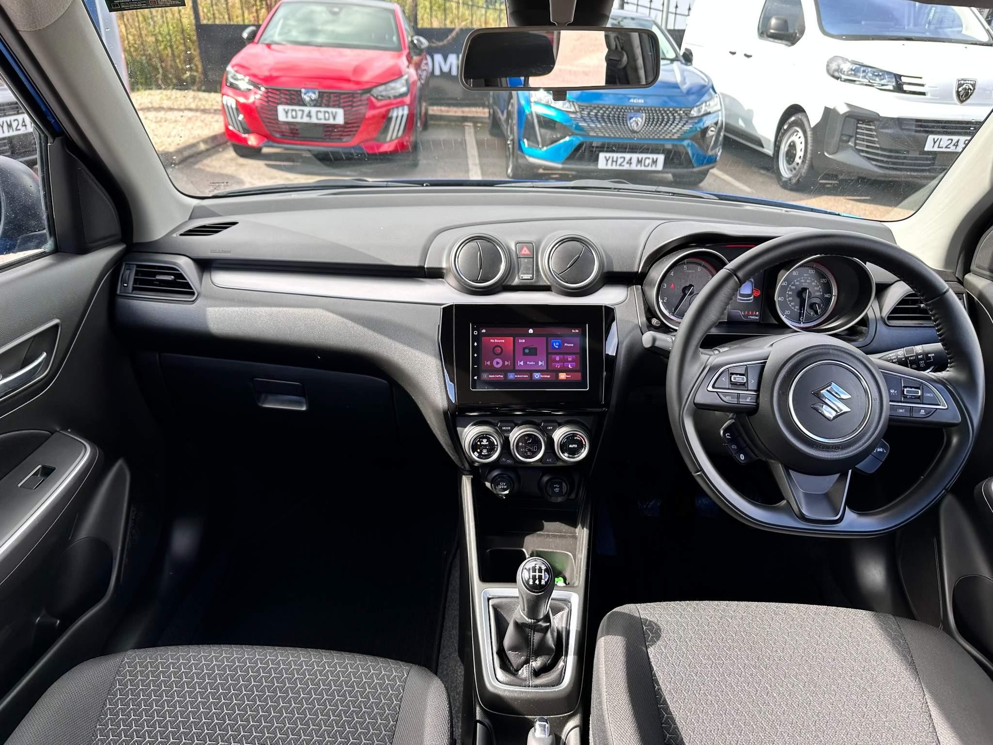 Suzuki Swift Image 11