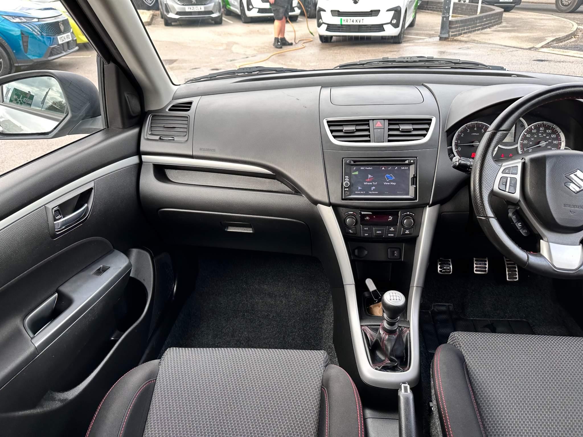 Suzuki Swift Image 15