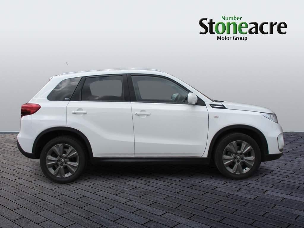 Suzuki Vitara Image 2