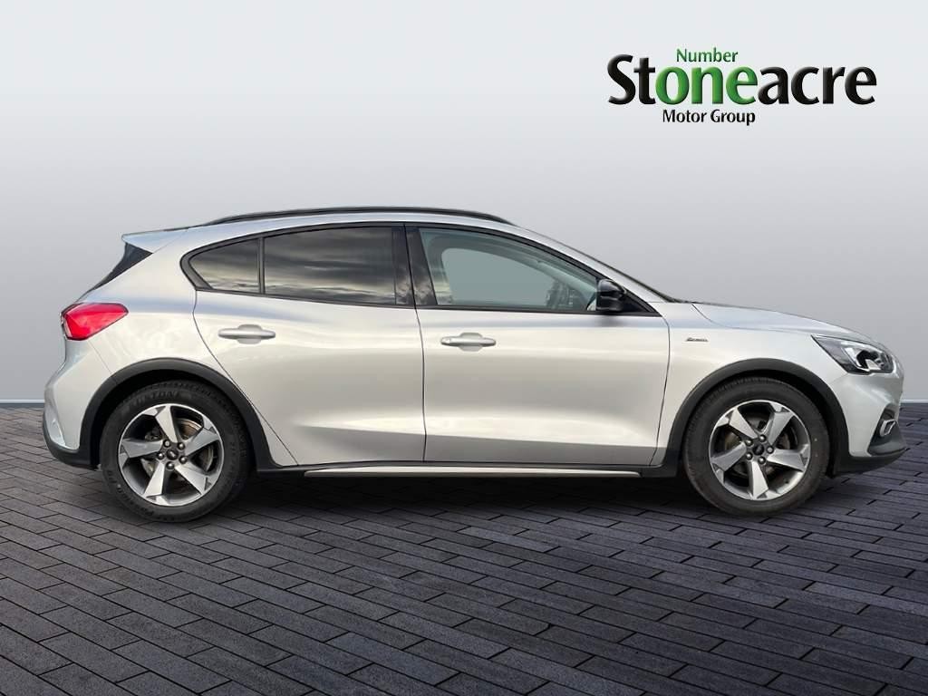 Ford Focus Image 2