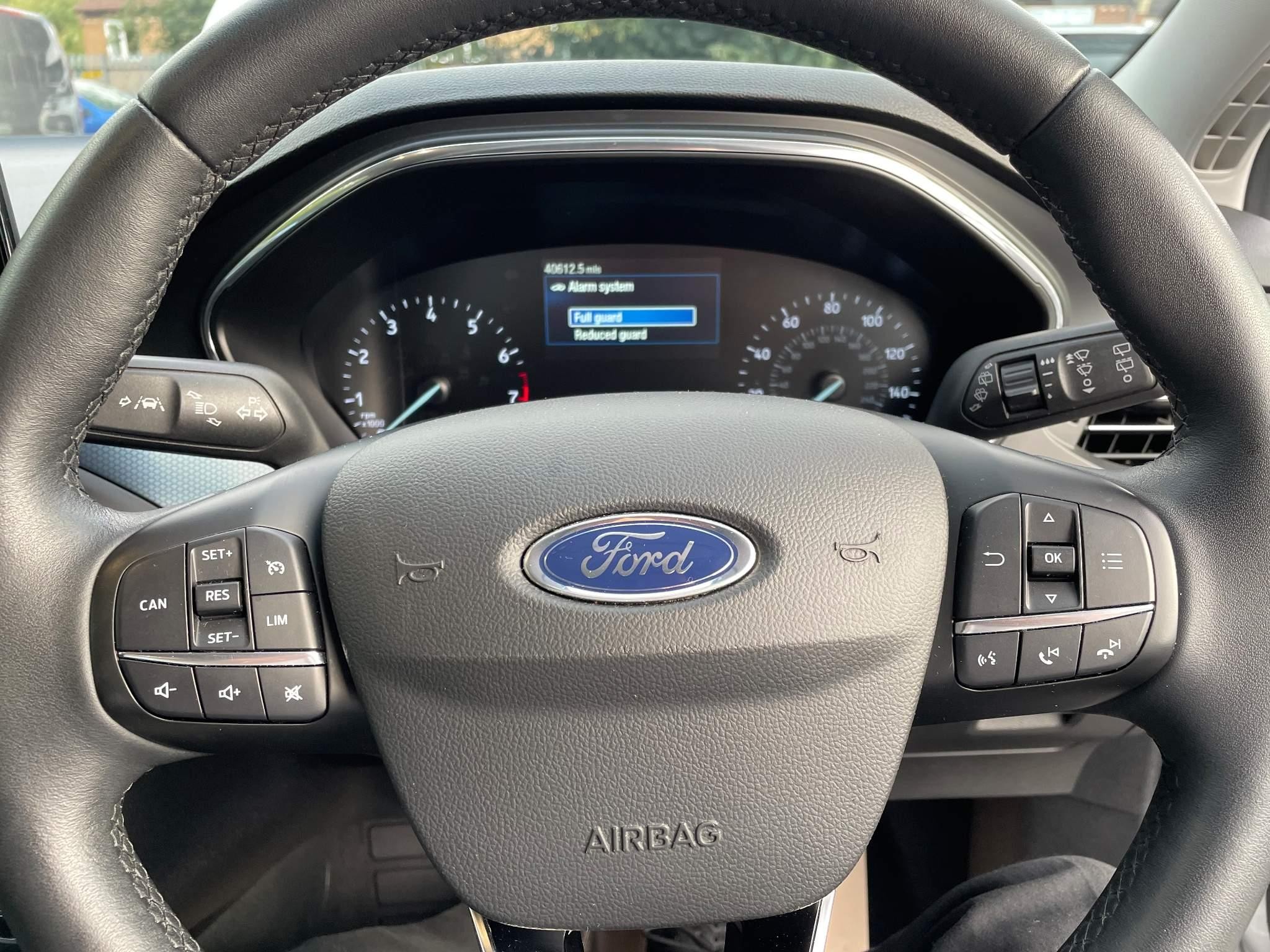 Ford Focus Image 18