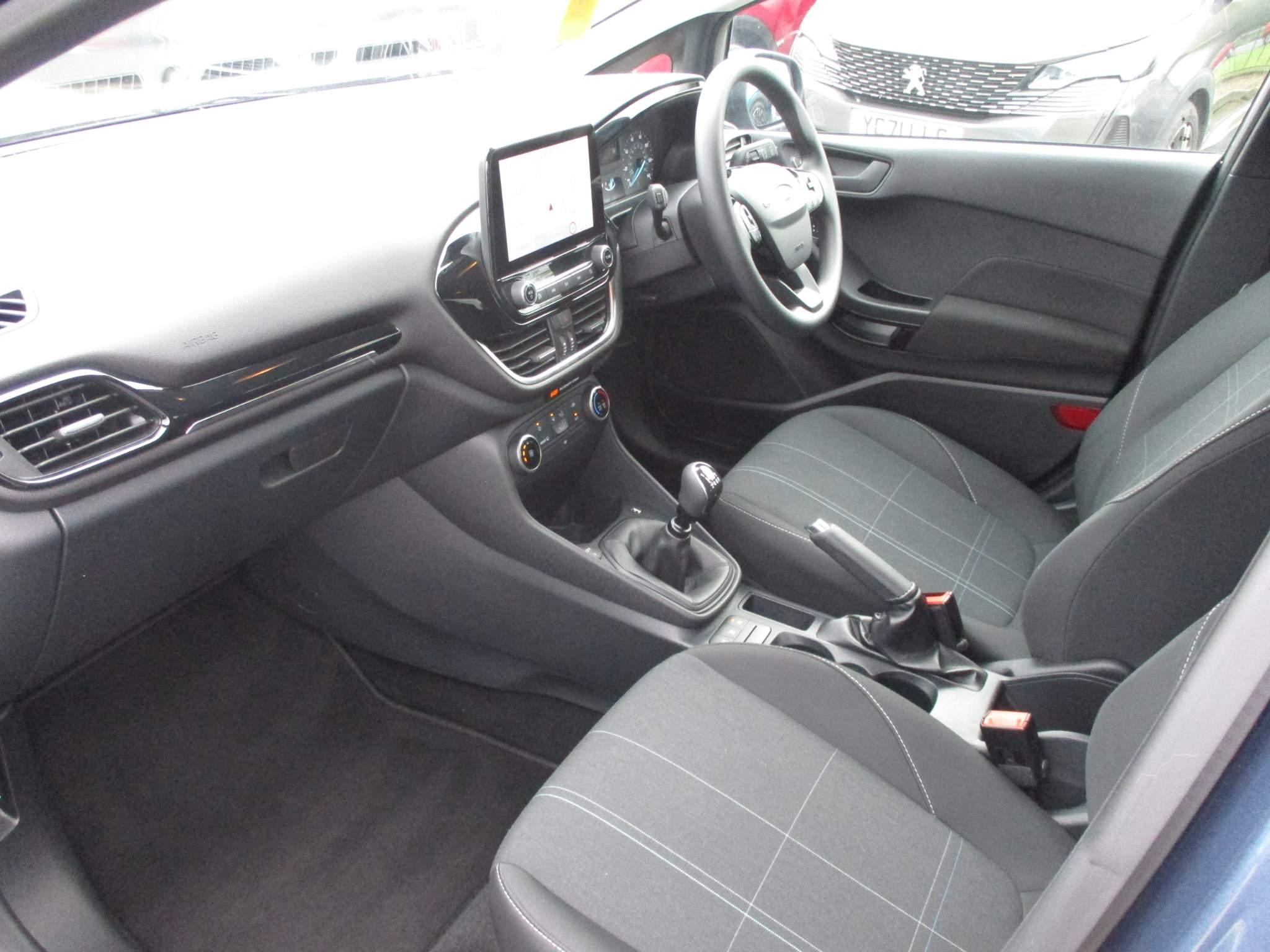 Ford Fiesta Image 16