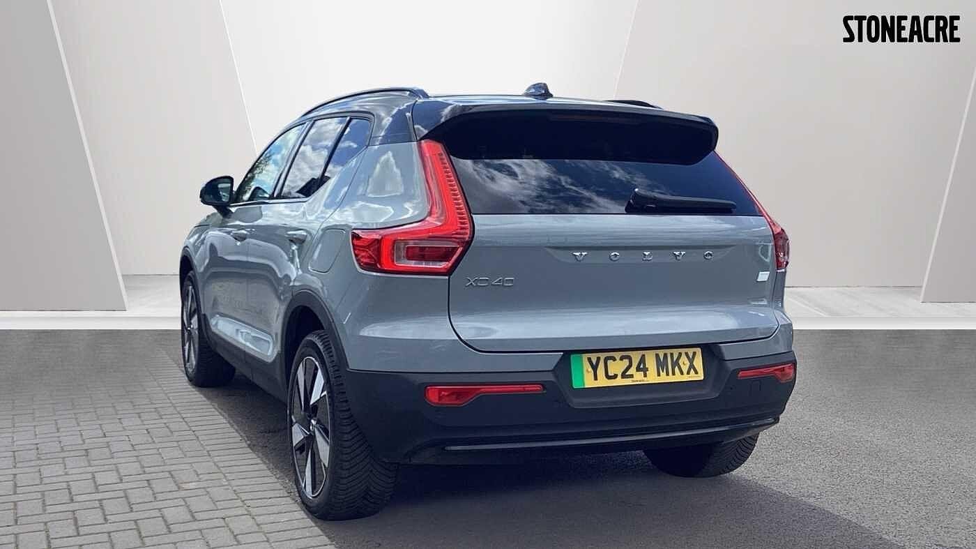 Volvo XC40 Image 2