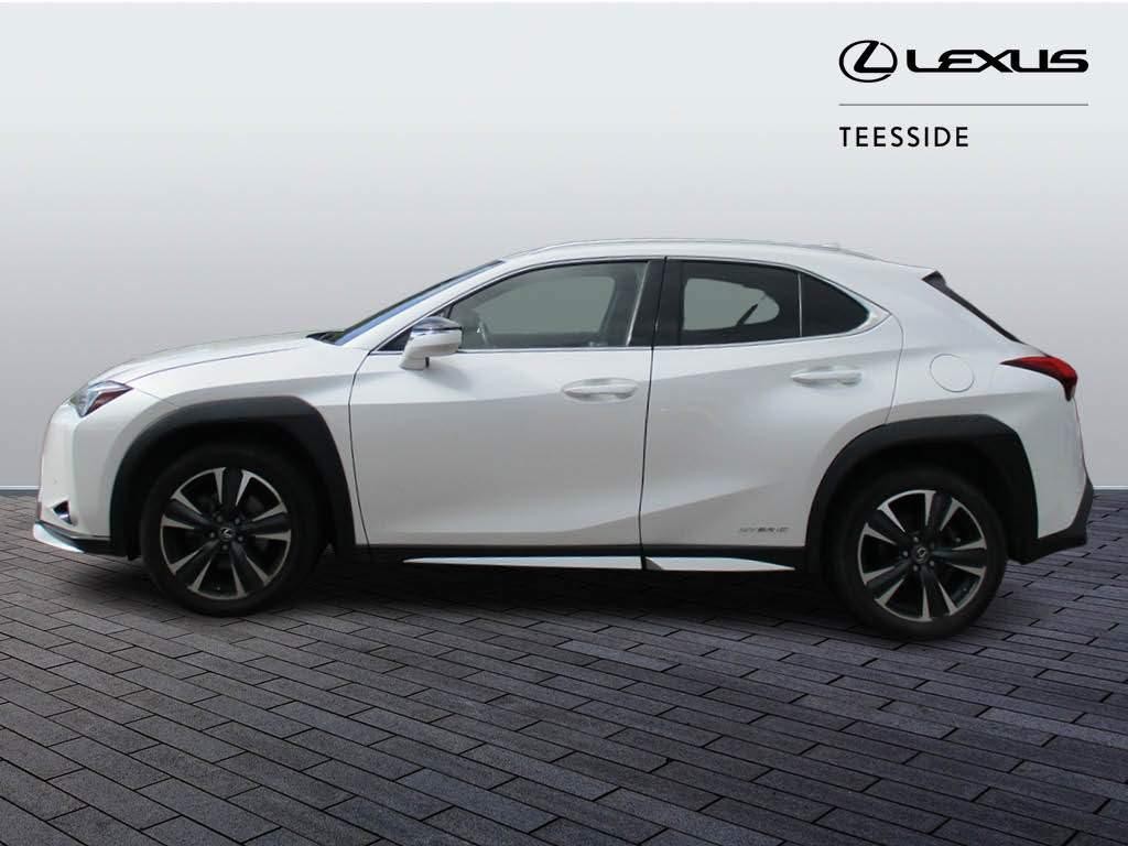 Lexus UX Self-Charging Hybrid Image 8