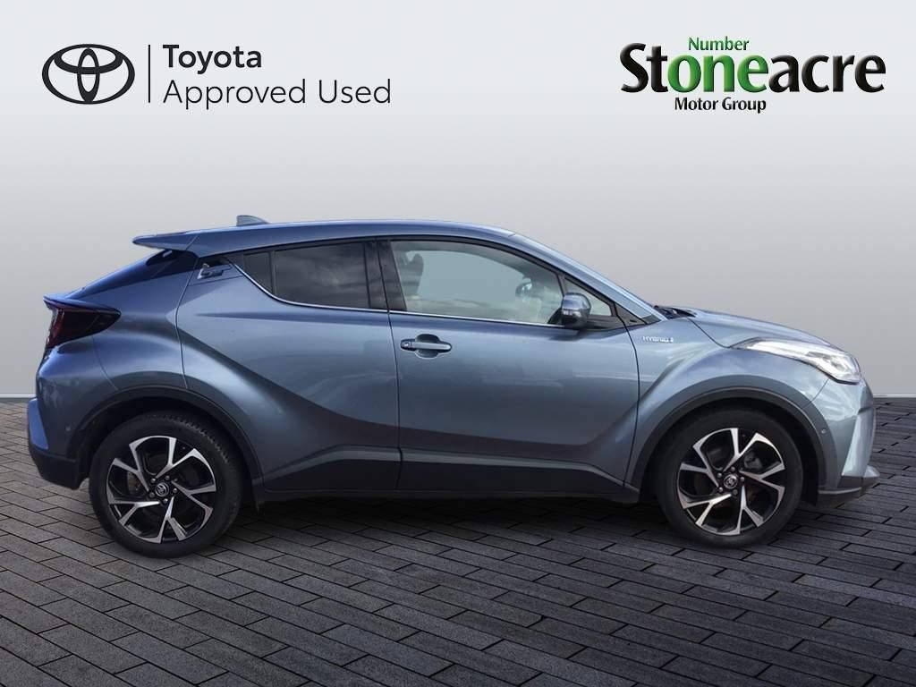 Toyota C-HR Image 4