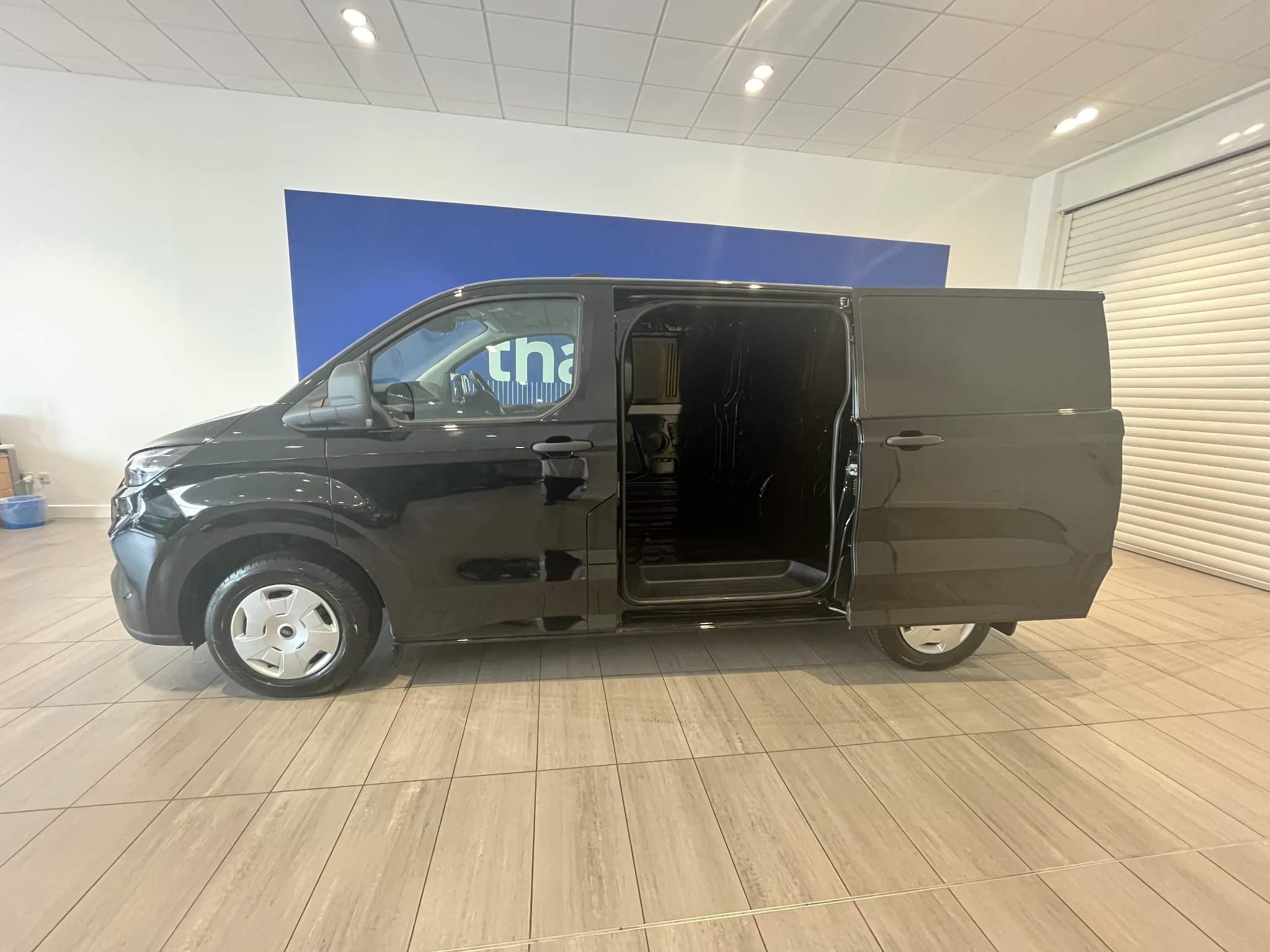 Ford Transit Custom Image 5