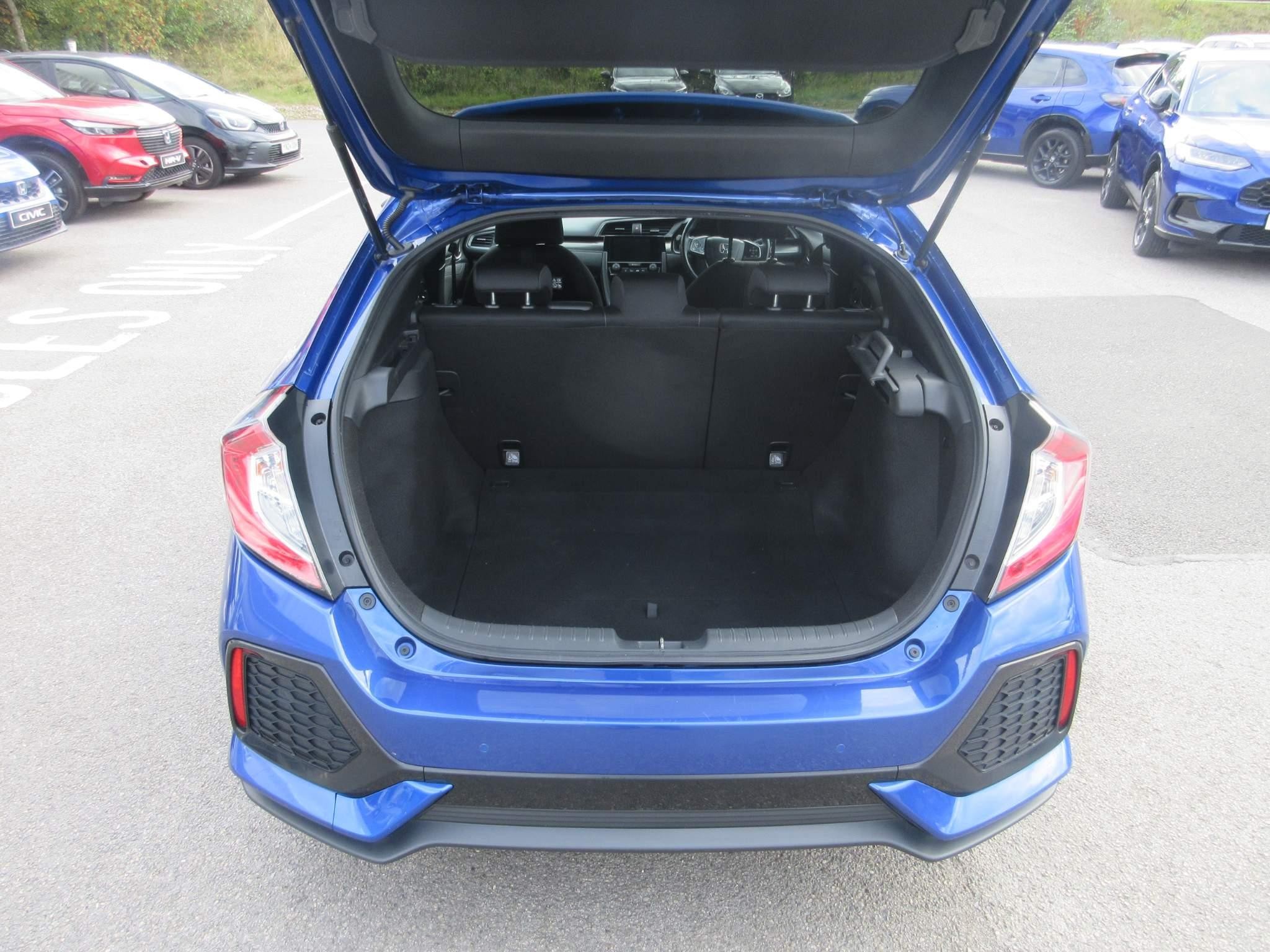 Honda Civic Image 11