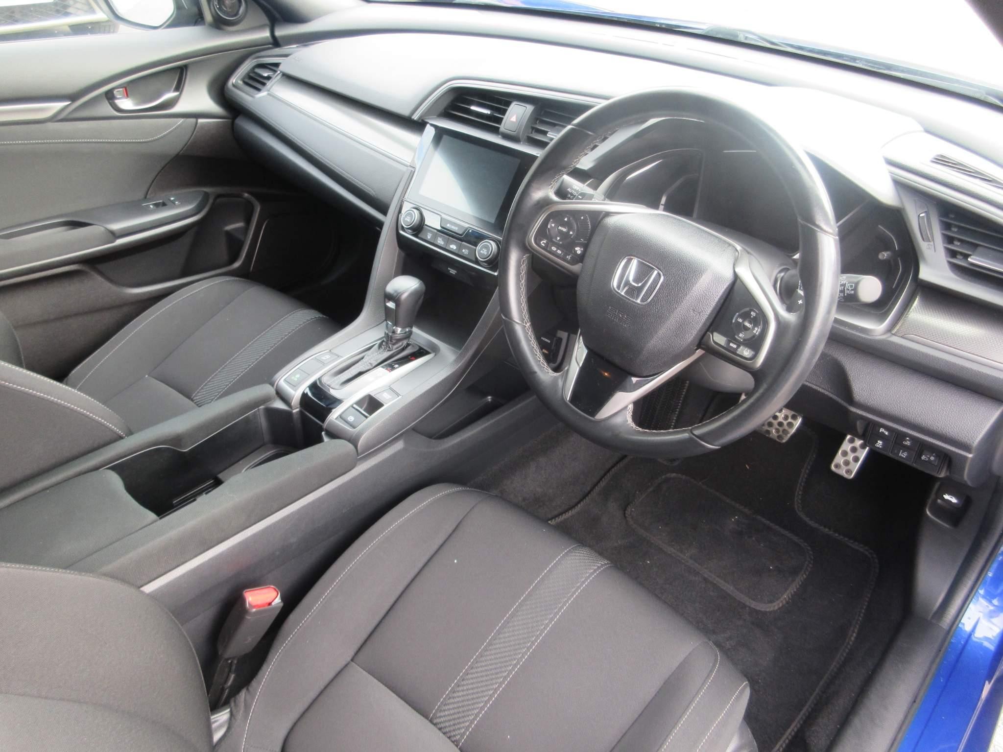 Honda Civic Image 15