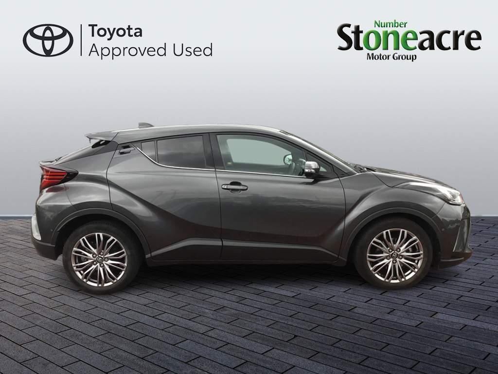 Toyota C-HR Image 4