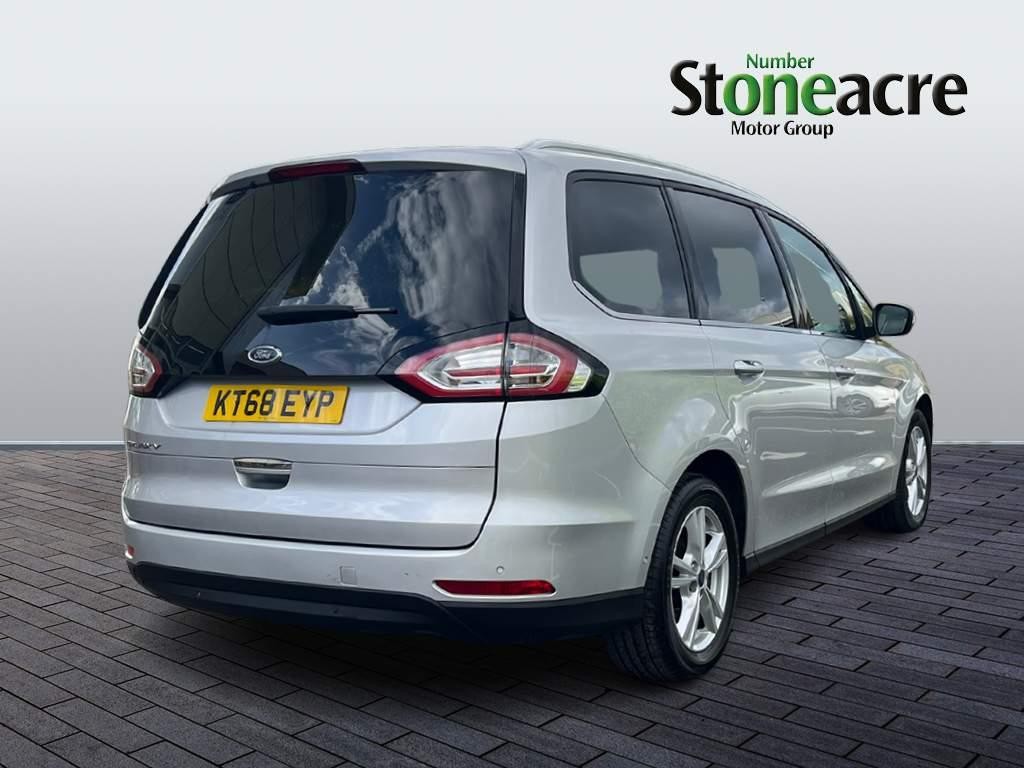 Ford Galaxy Image 3