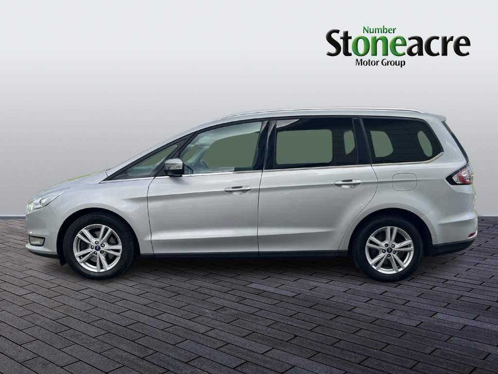 Ford Galaxy Image 6