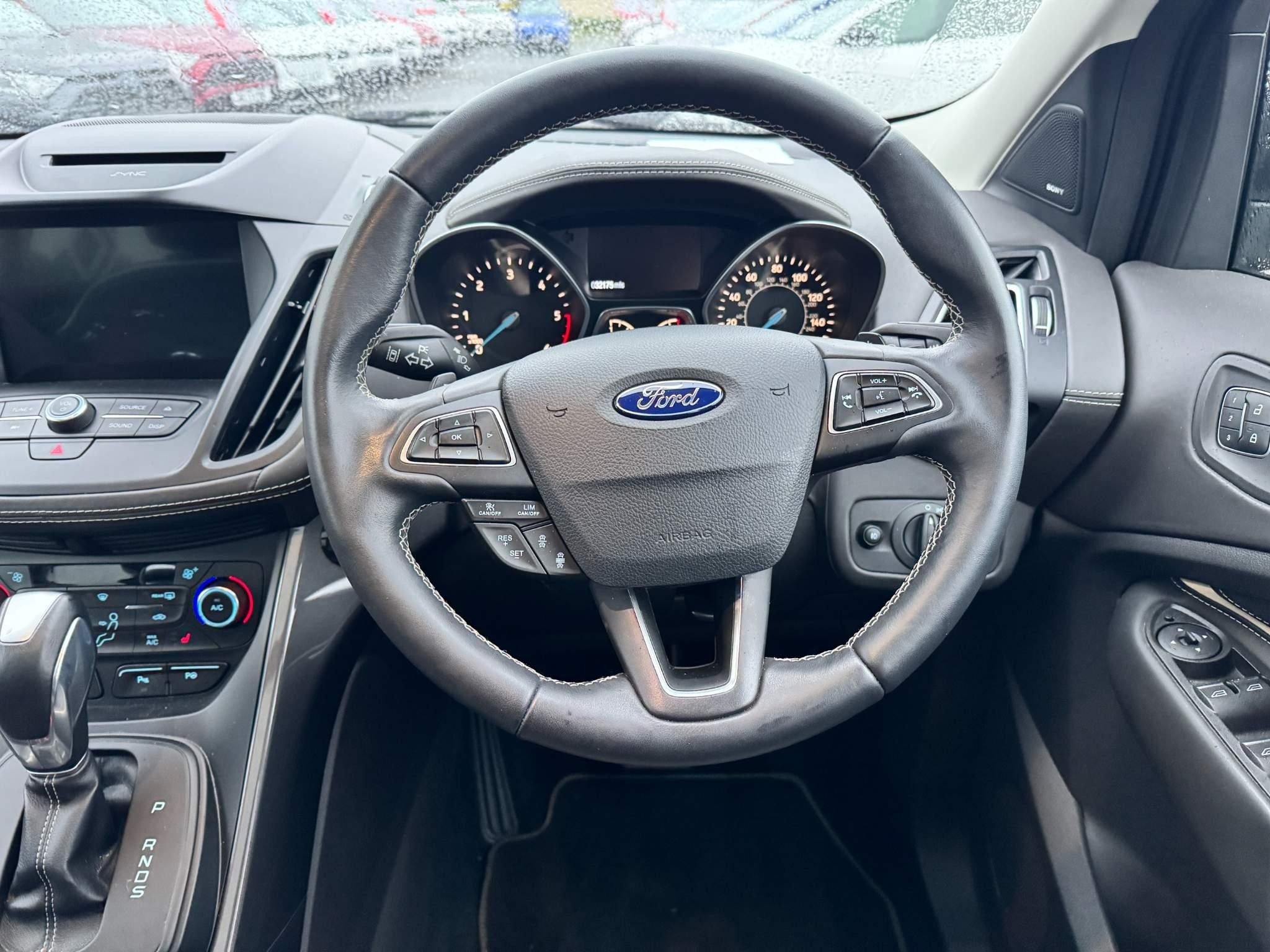 Ford Kuga Image 17