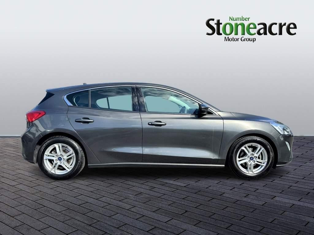 Ford Focus Image 2