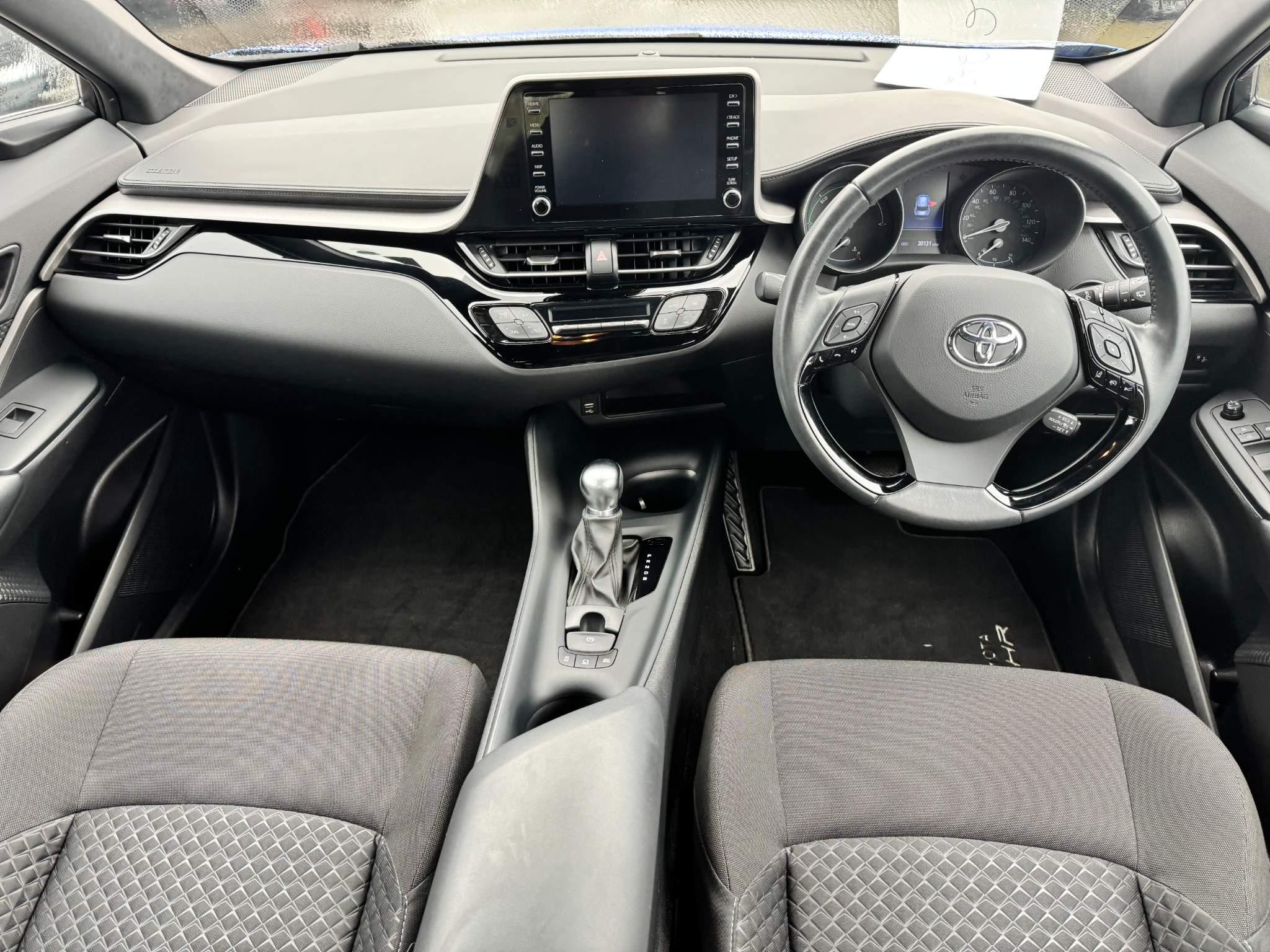 Toyota C-HR Image 15