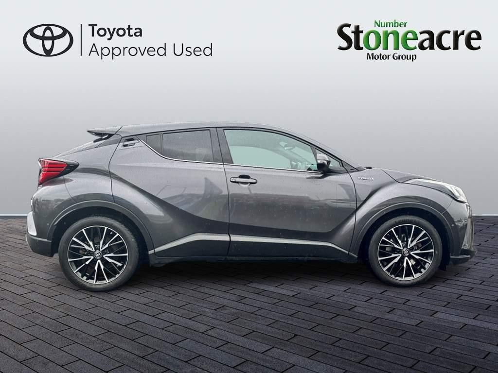 Toyota C-HR Self-Charging Hybrid Image 2